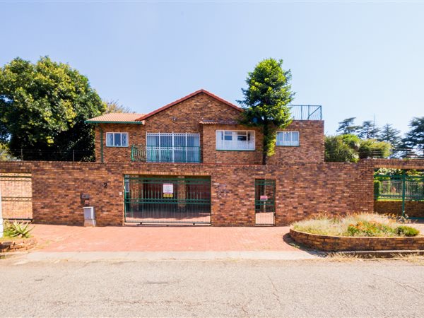 7 Bed House in Edendale
