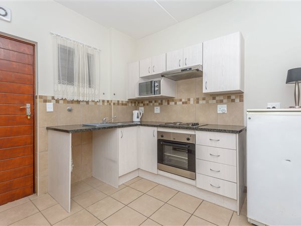 1 Bed Apartment in Brentwood Park