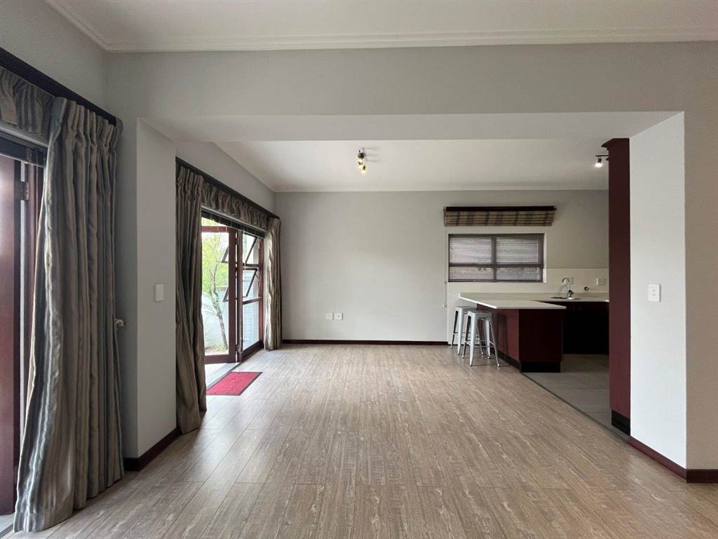 3 Bed Cluster in Fourways photo number 6