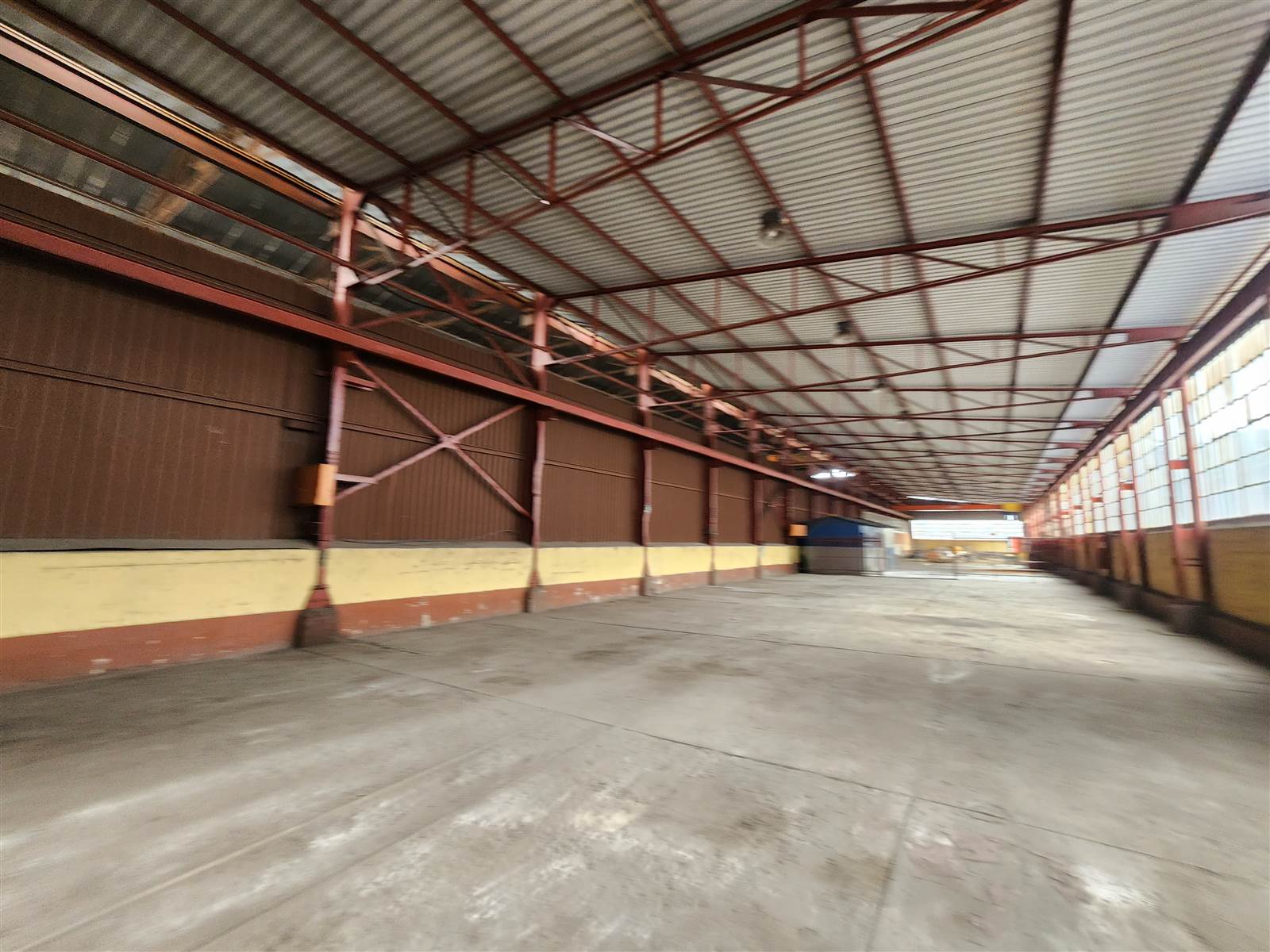 1080  m² Industrial space in Isando photo number 4