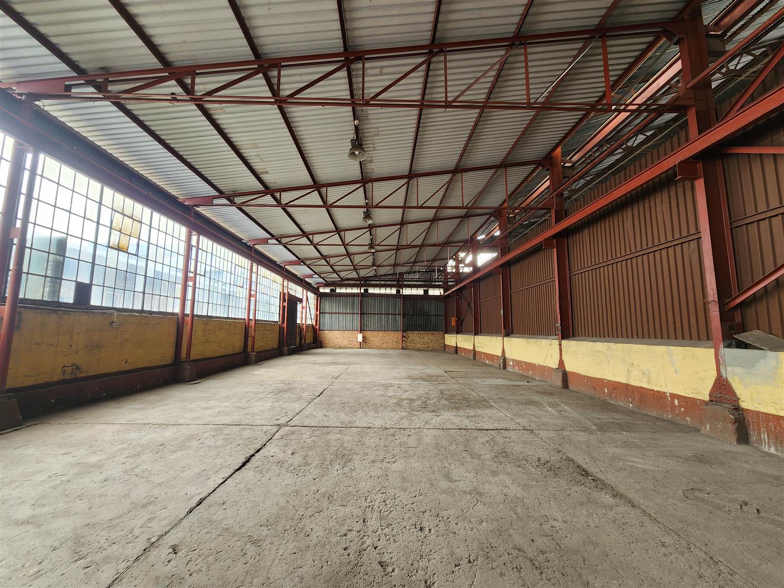 1080  m² Industrial space in Isando photo number 5