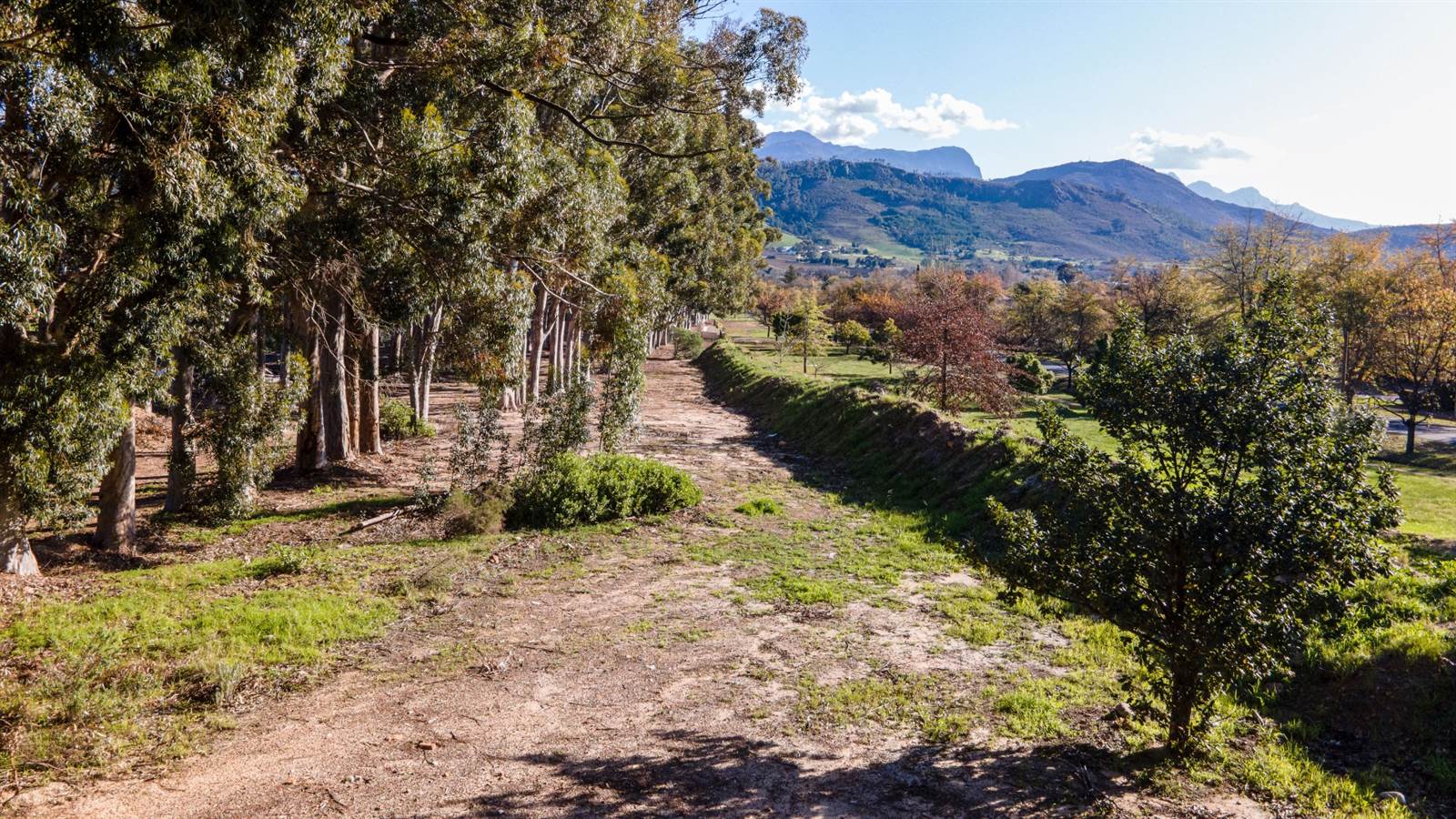 3194 m² Land available in Franschhoek photo number 4