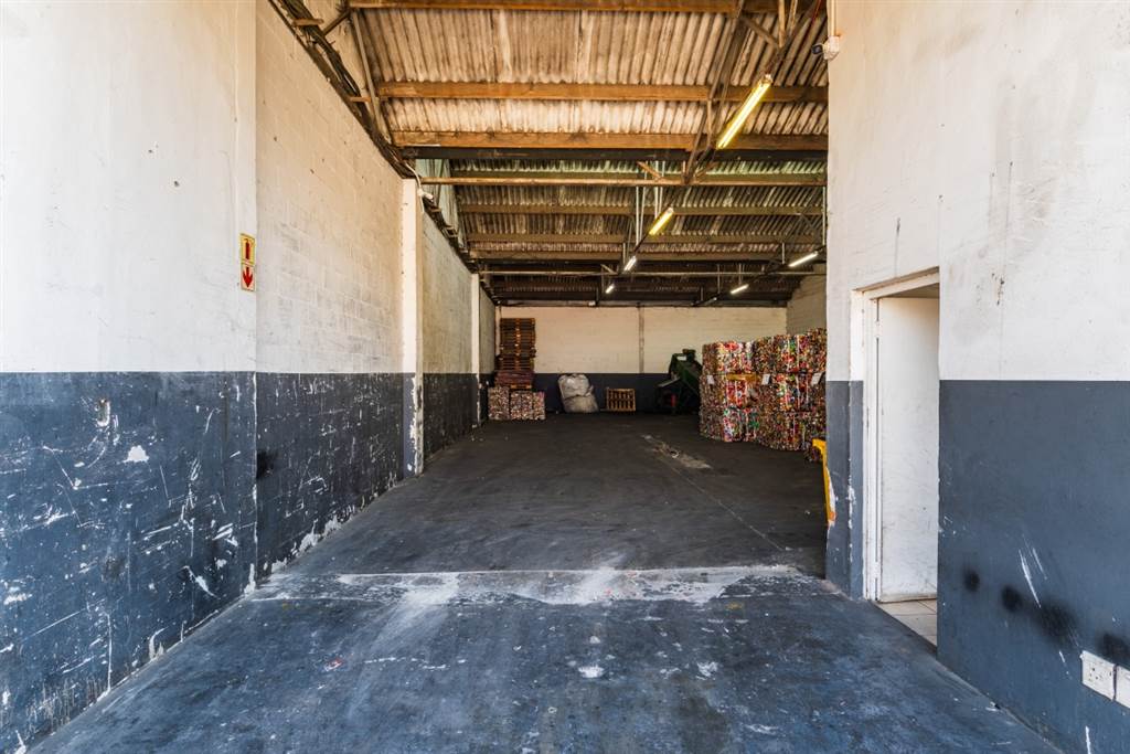 360  m² Industrial space in Epping photo number 6