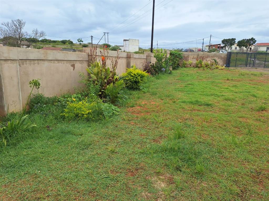 3 Bed House in Umlazi photo number 24