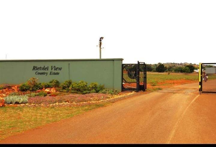 10001 ha Land available in Rietvlei View photo number 3
