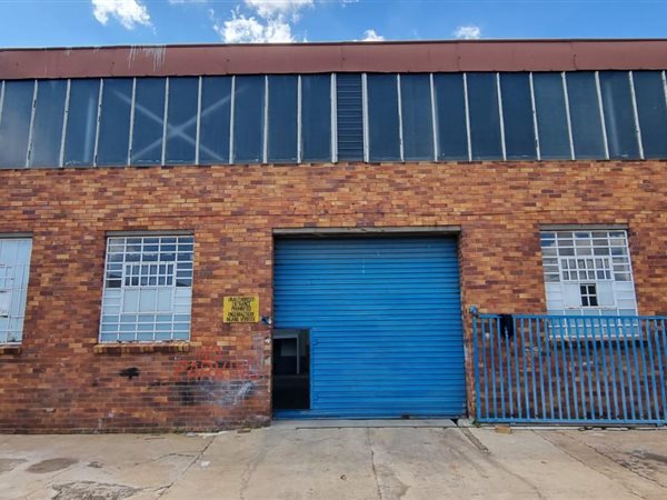 620  m² Industrial space in Park Central
