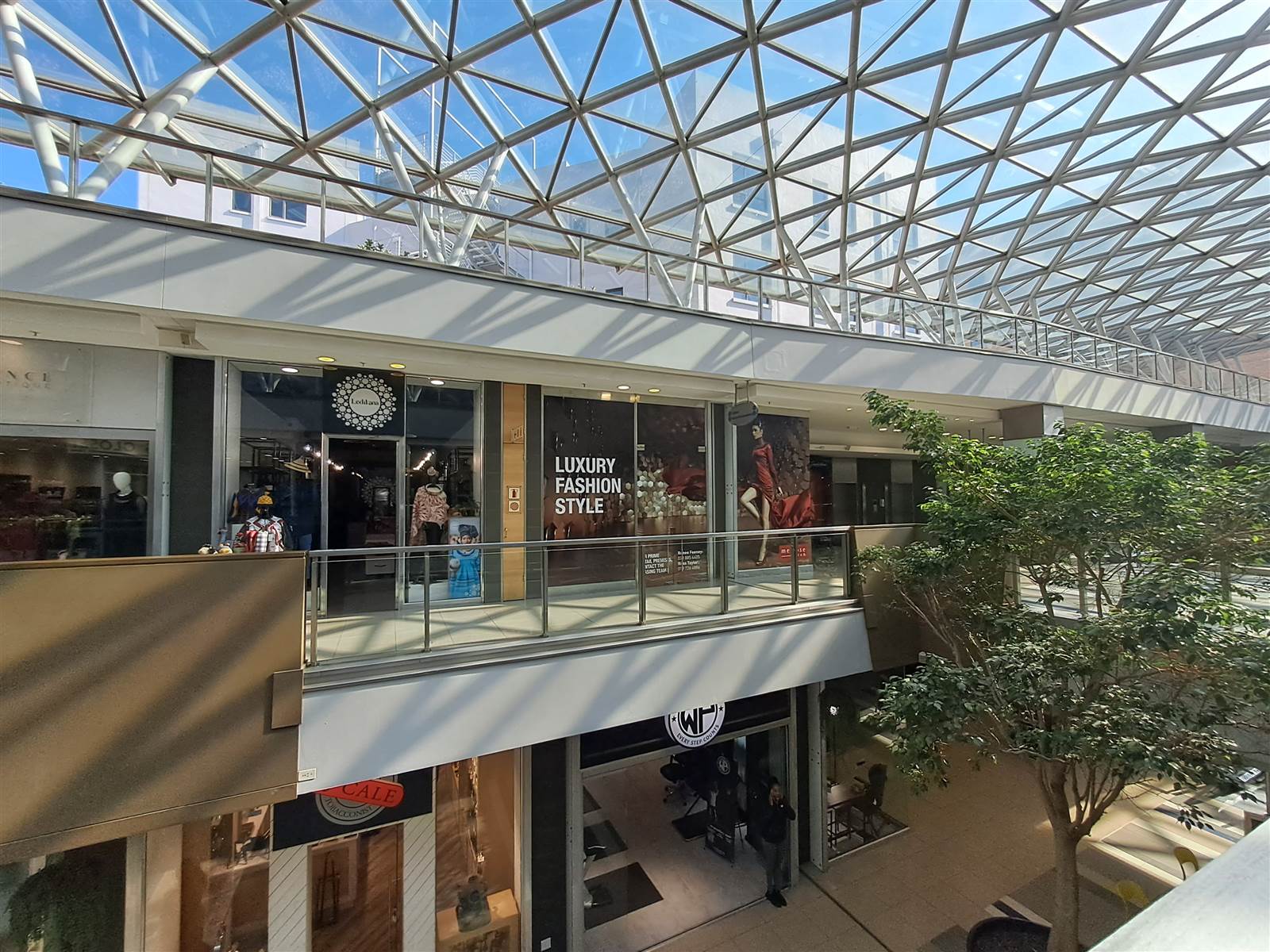 71  m² Retail Space in Melrose Arch photo number 2