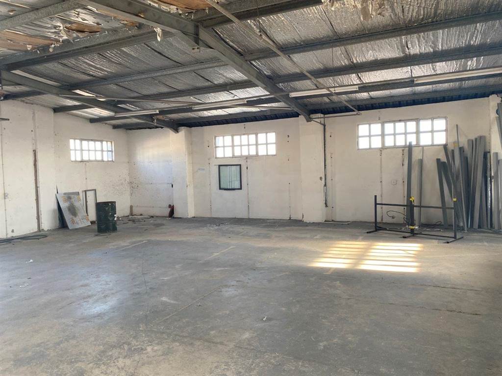 2089  m² Industrial space in Sidwell photo number 22