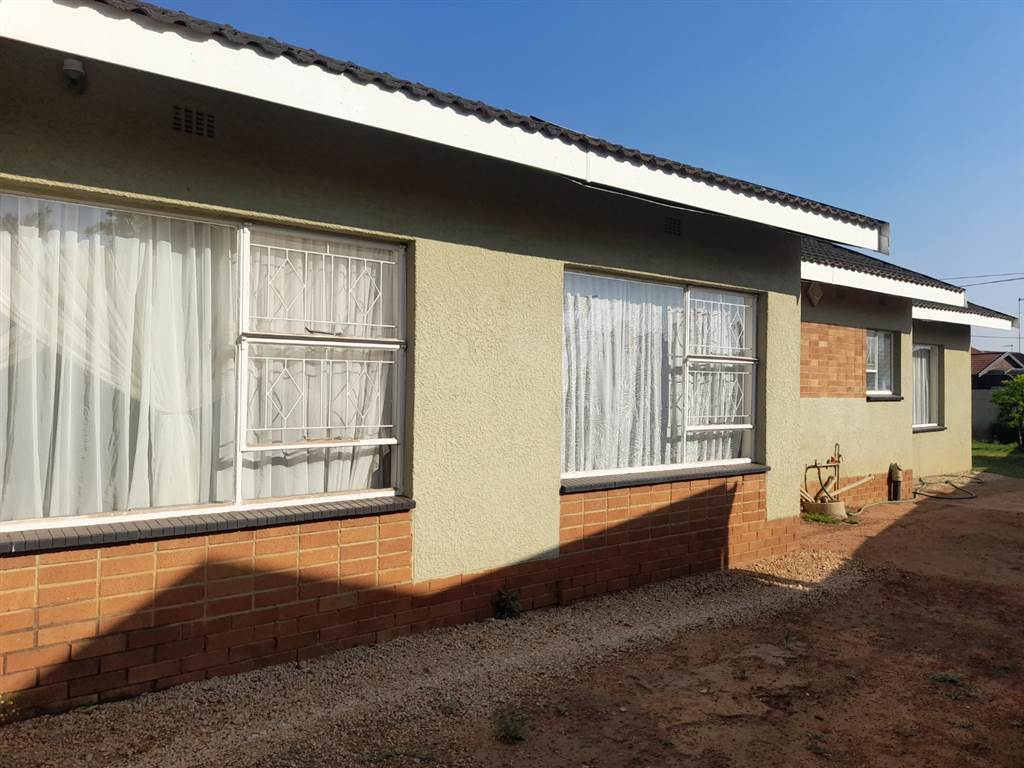 4 Bed House for sale in Ferryvale T3886097 Private Property