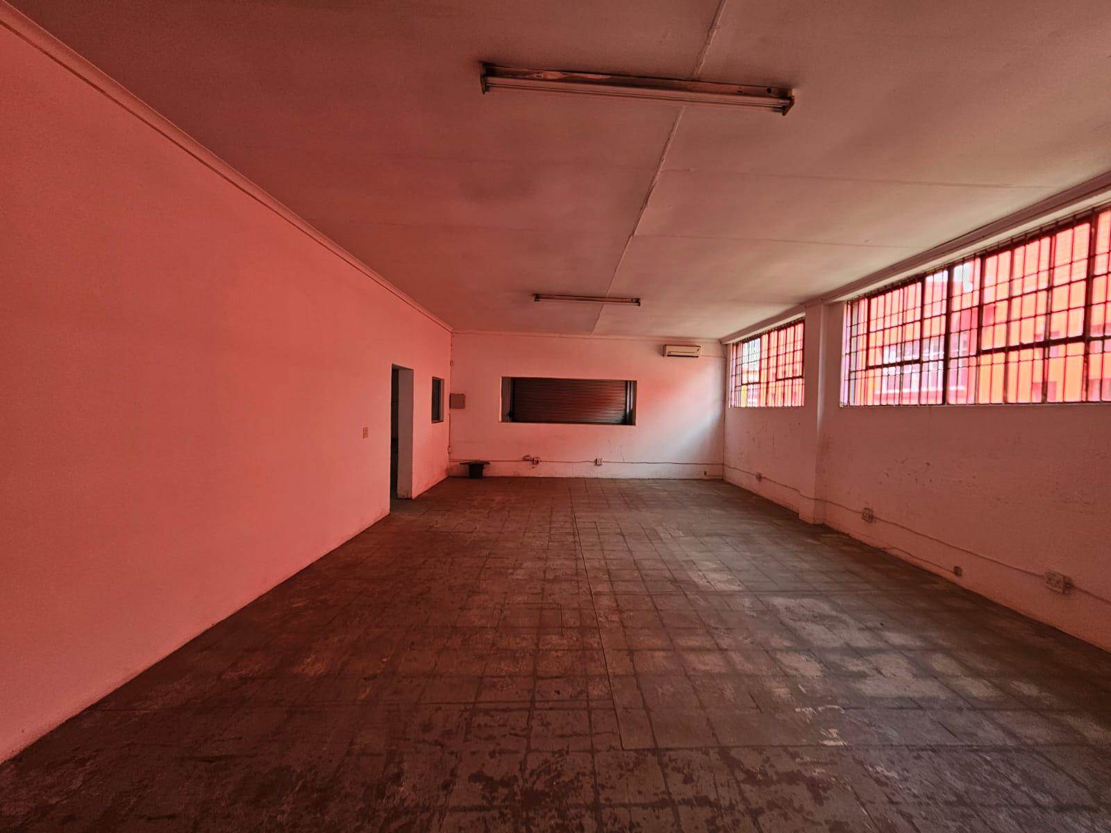 1100  m² Industrial space in Steeledale photo number 16