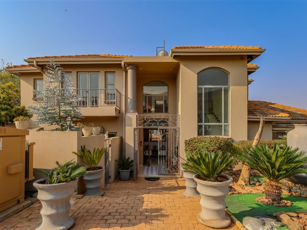 3 Bedroom House 3 Bedroom House