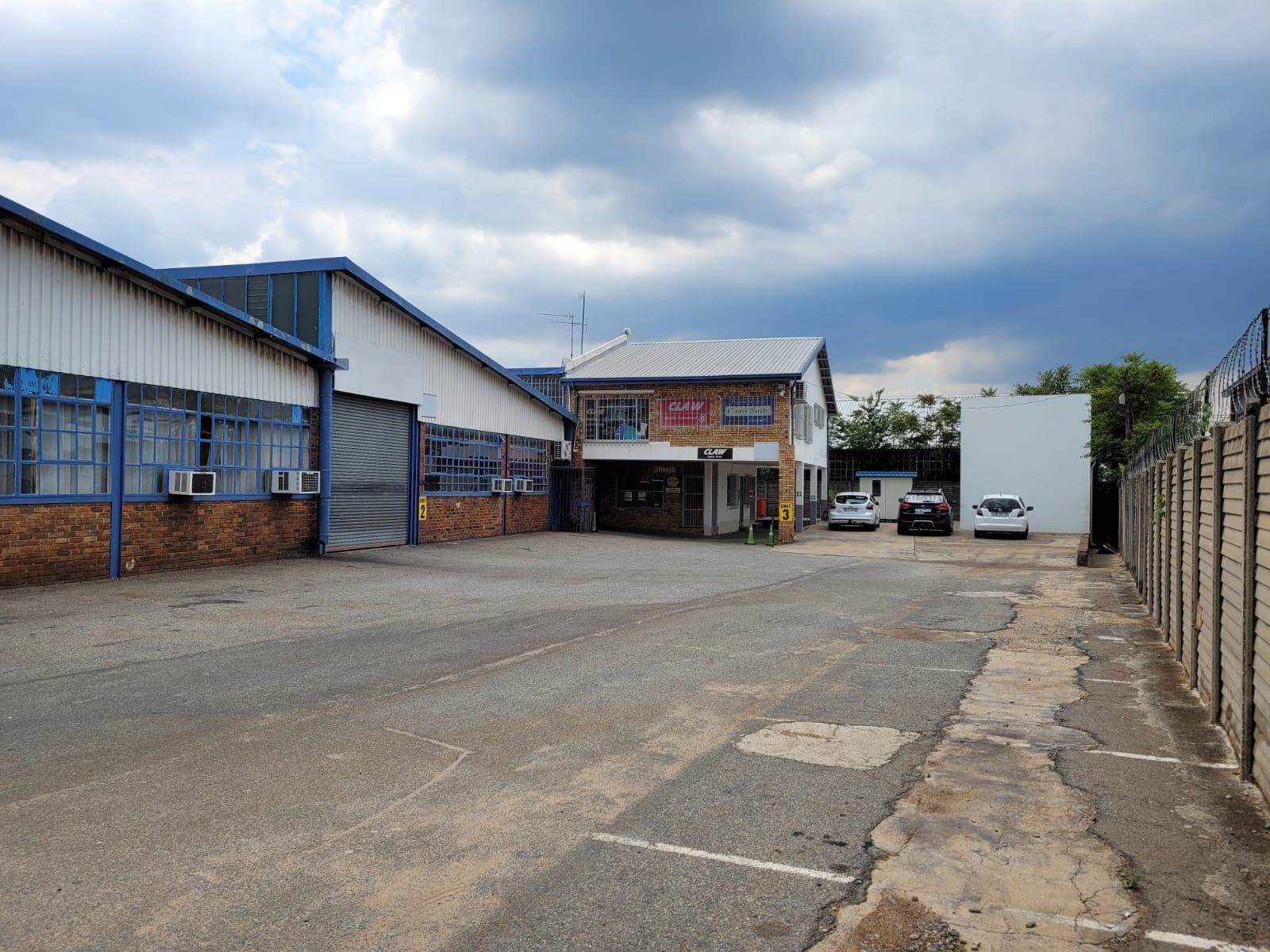 1565  m² Industrial space in Spartan photo number 4