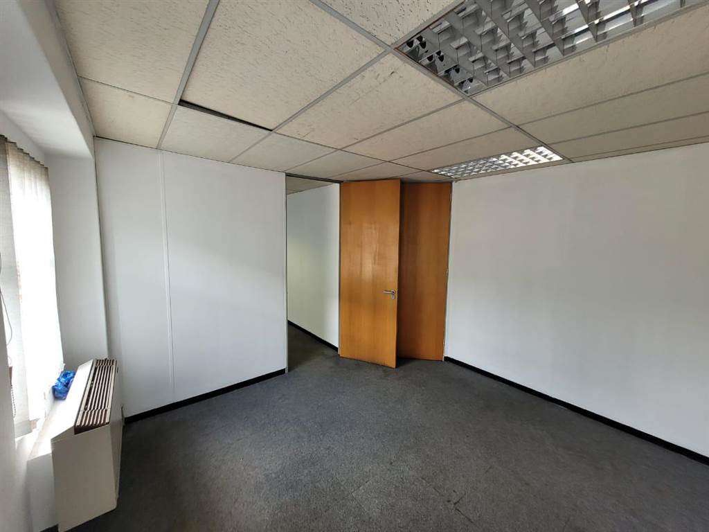 66  m² Commercial space in Kempton Park Central photo number 16