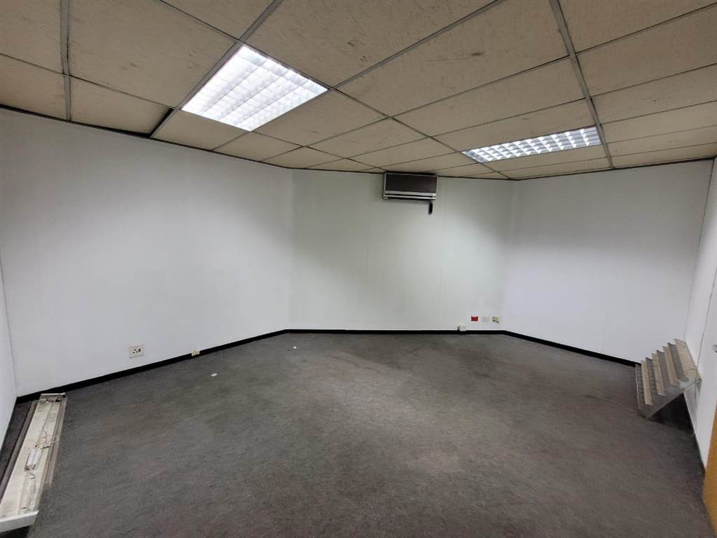 66  m² Commercial space in Kempton Park Central photo number 5