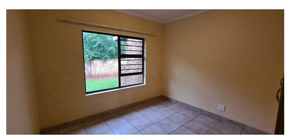 3 Bed House in Kuruman photo number 6