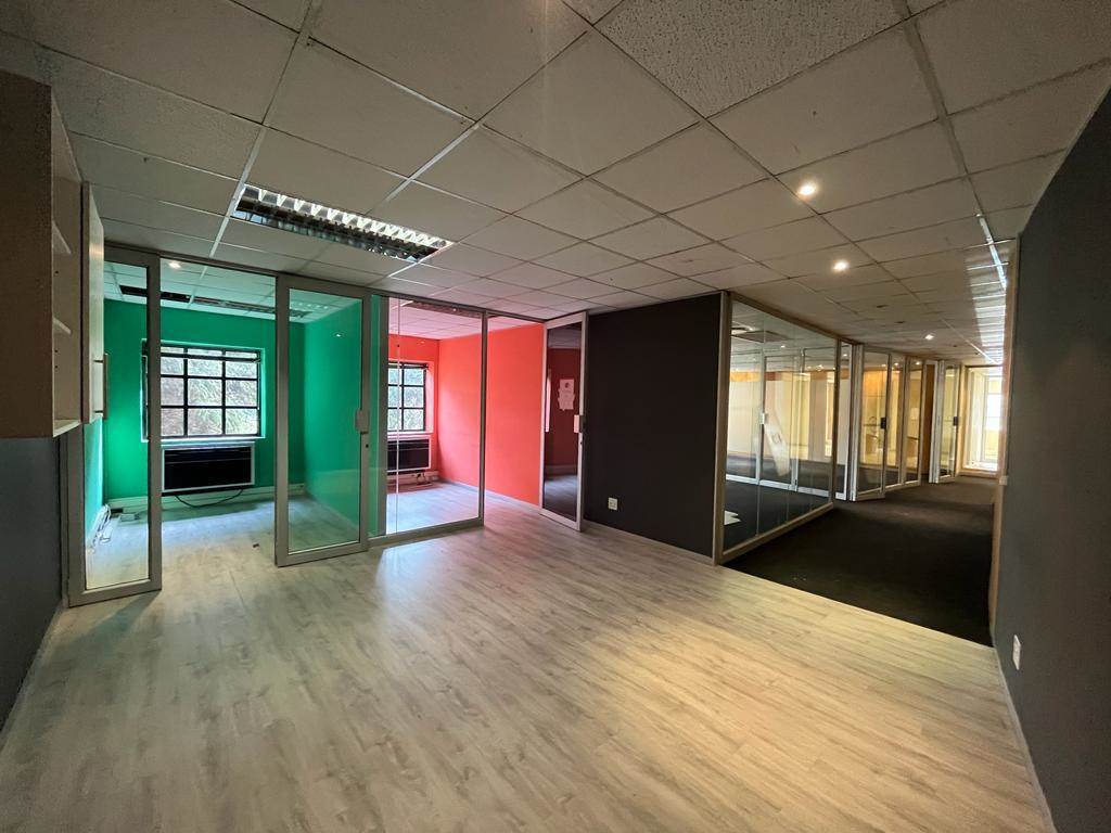 338  m² Commercial space in Bryanston photo number 15