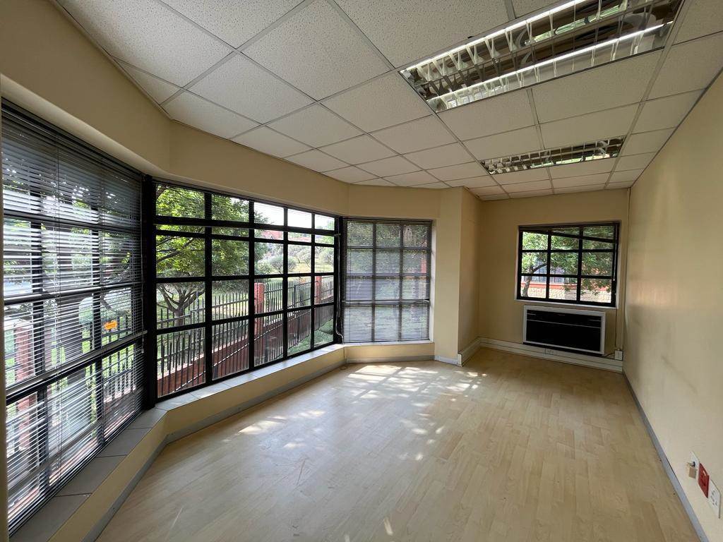 338  m² Commercial space in Bryanston photo number 5