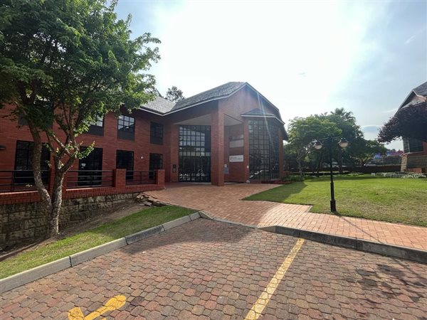 338  m² Commercial space in Bryanston