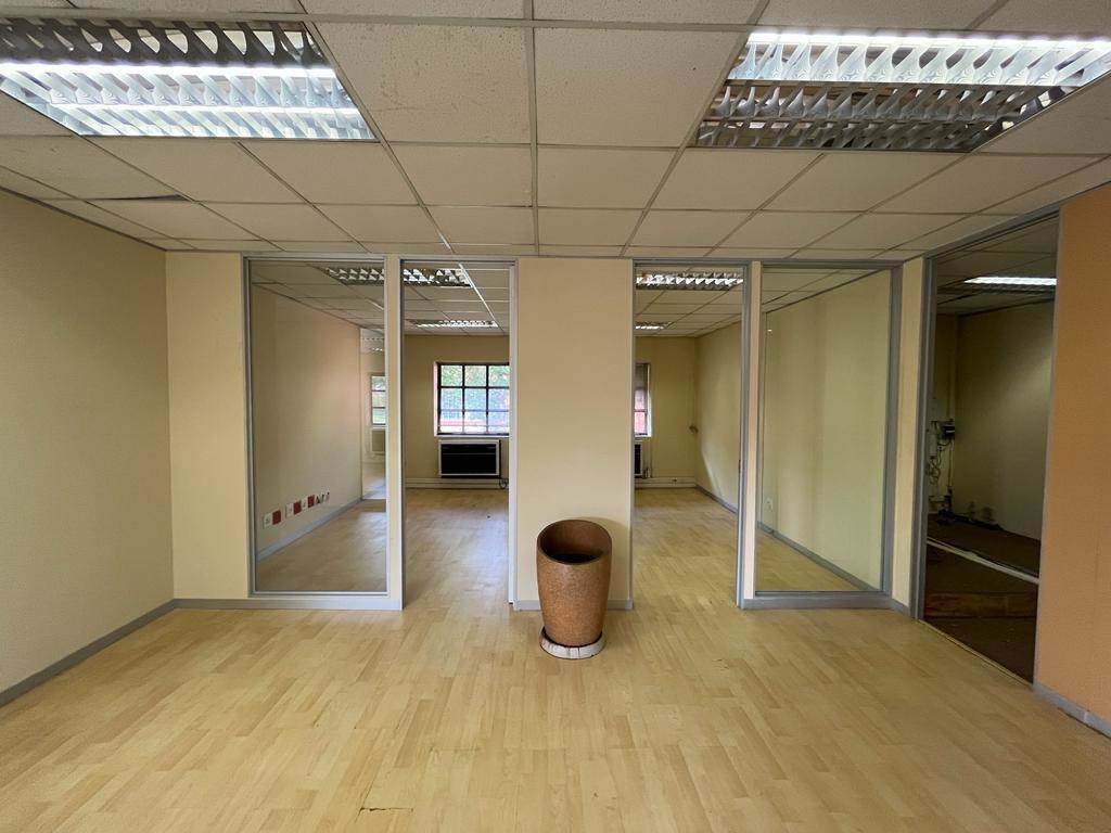 338  m² Commercial space in Bryanston photo number 19