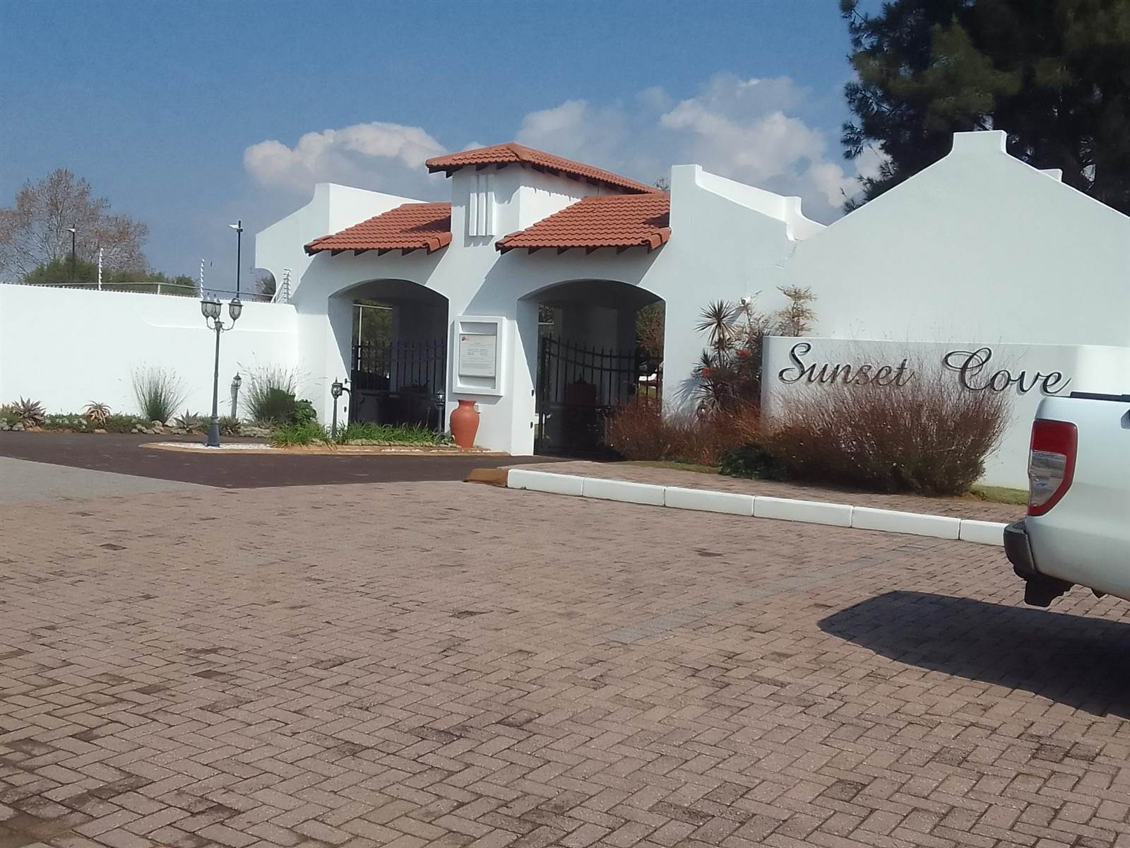 3 Bed Townhouse in Vaal Marina photo number 1