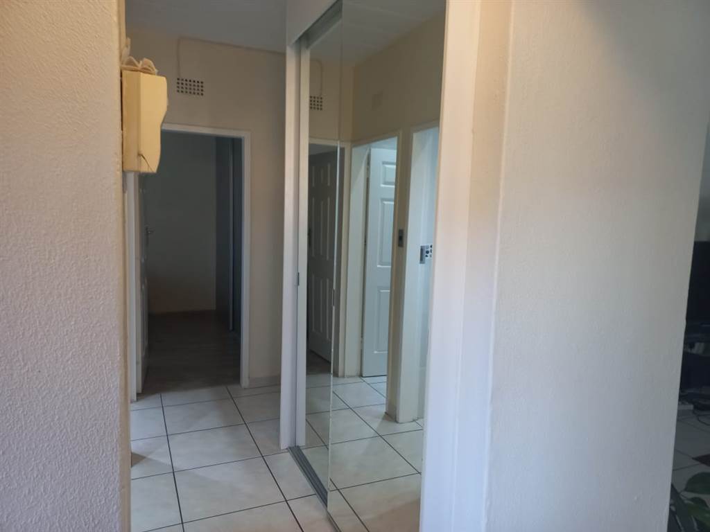 2 Bed Apartment in Randfontein Central photo number 18