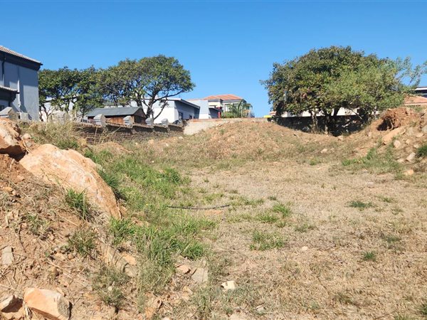 787 m² Land available in Bendor