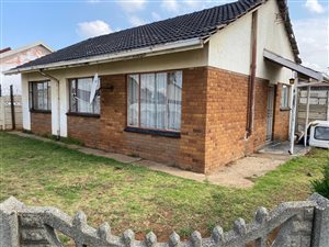 3 Bed House in Bakerton