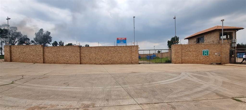 1600  m² Industrial space in Village Main photo number 1