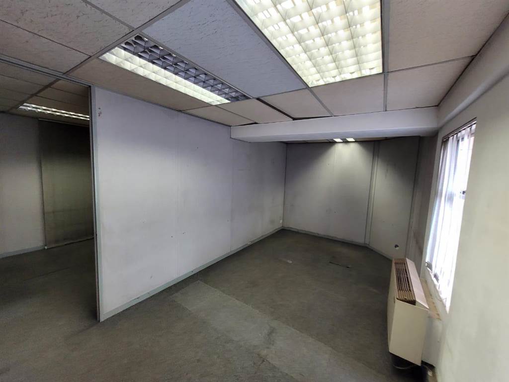 100  m² Commercial space in Kempton Park Central photo number 16