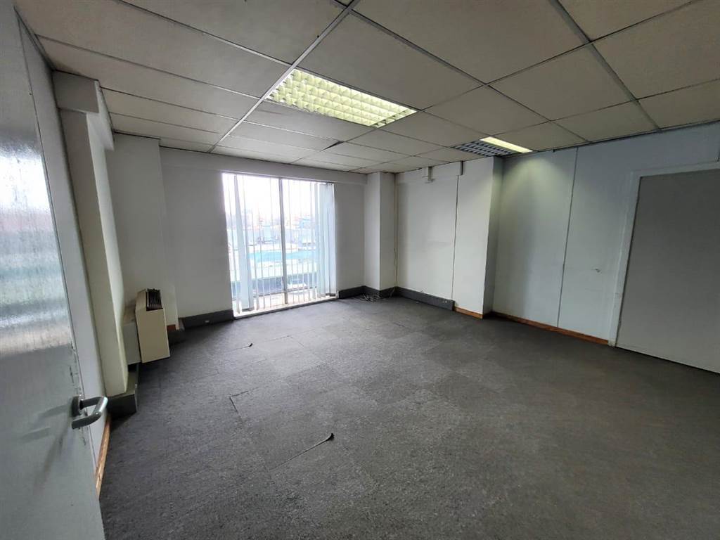 100  m² Commercial space in Kempton Park Central photo number 4