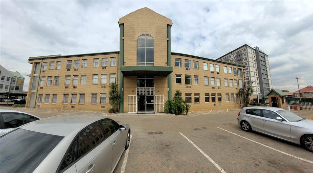 100  m² Commercial space in Kempton Park Central photo number 1