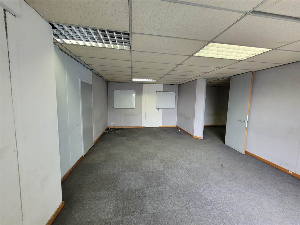 100  m² Commercial space in Kempton Park Central photo number 12