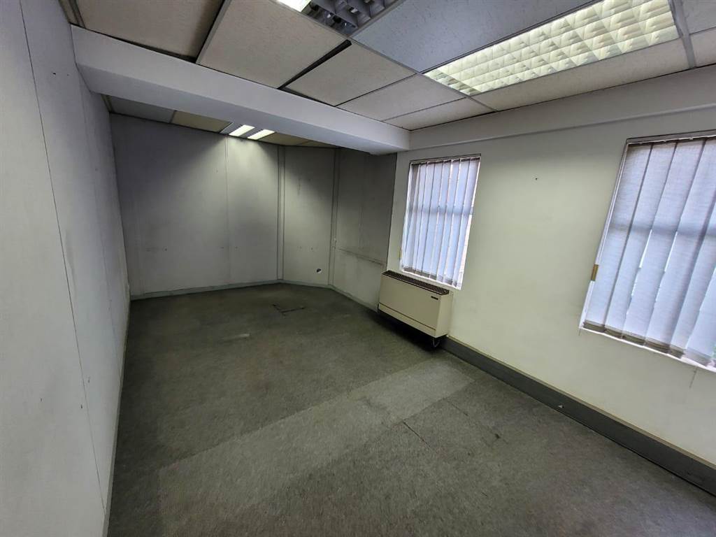 100  m² Commercial space in Kempton Park Central photo number 19