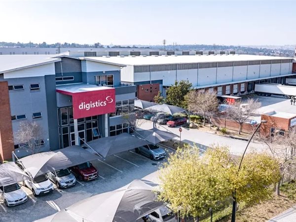 2 000 m² Commercial space 2 000 m² Commercial space