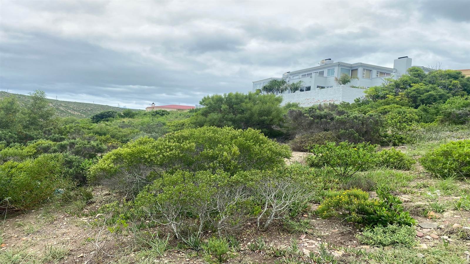 973 m² Land available in Island View photo number 7