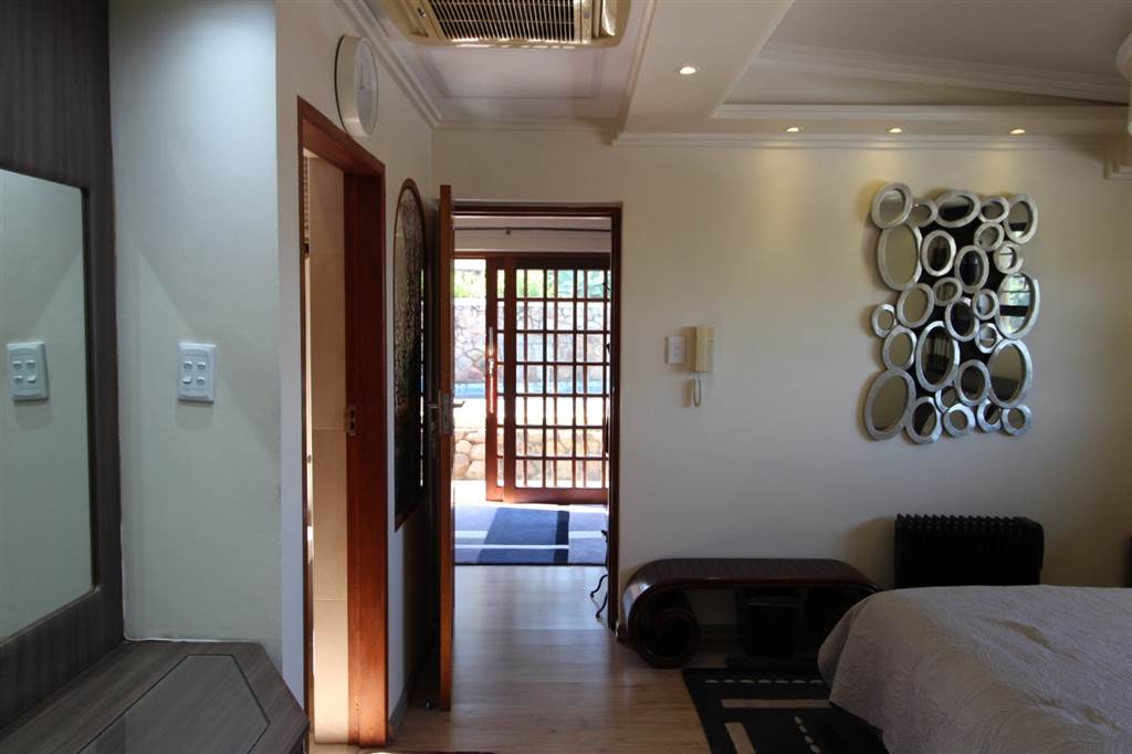 4 Bed House in Port Shepstone photo number 18