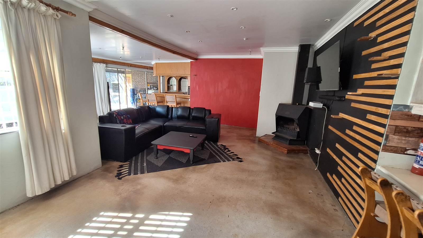 4 Bed House in Sasolburg photo number 9