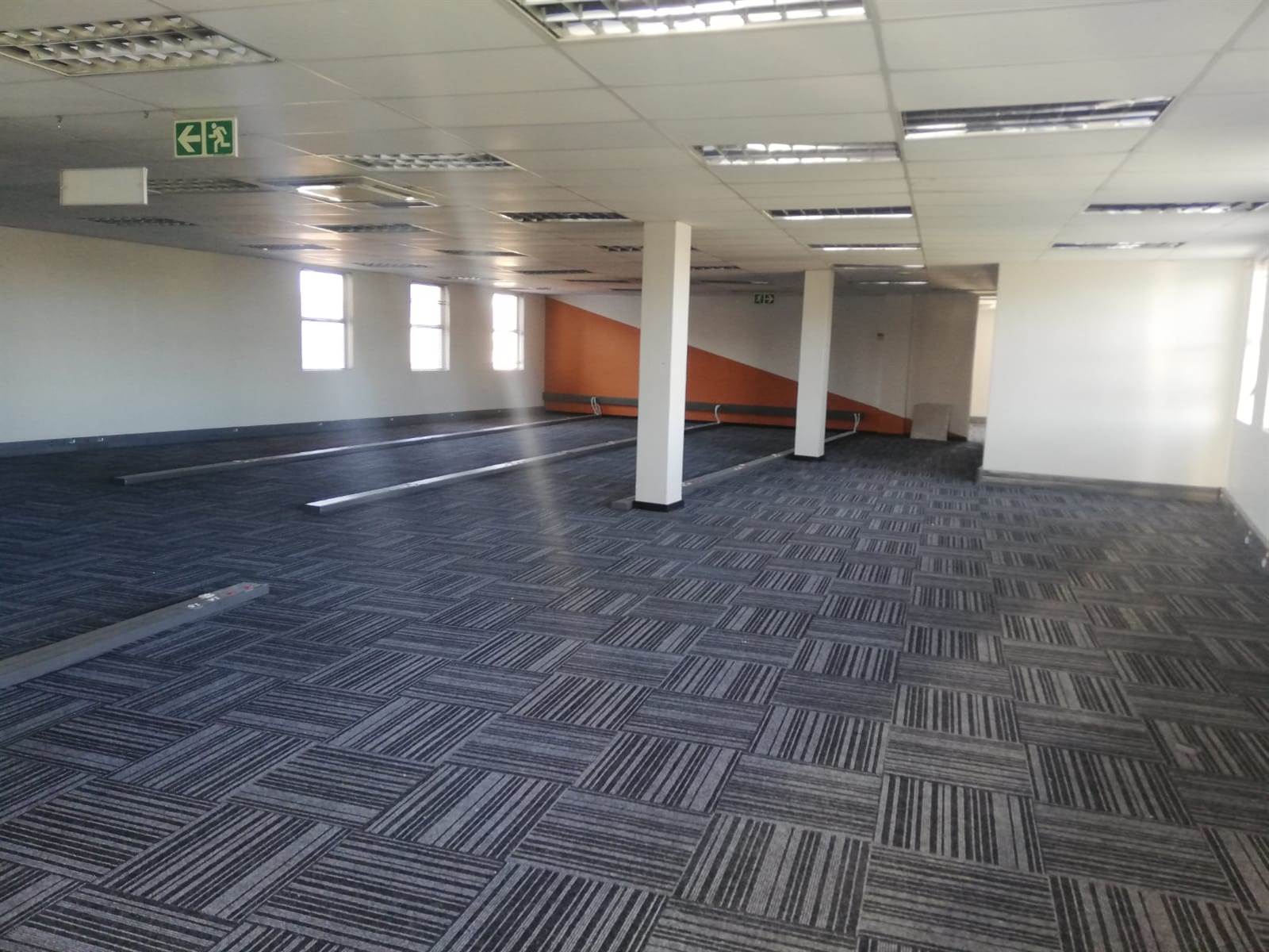 710  m² Office Space in Century City photo number 5