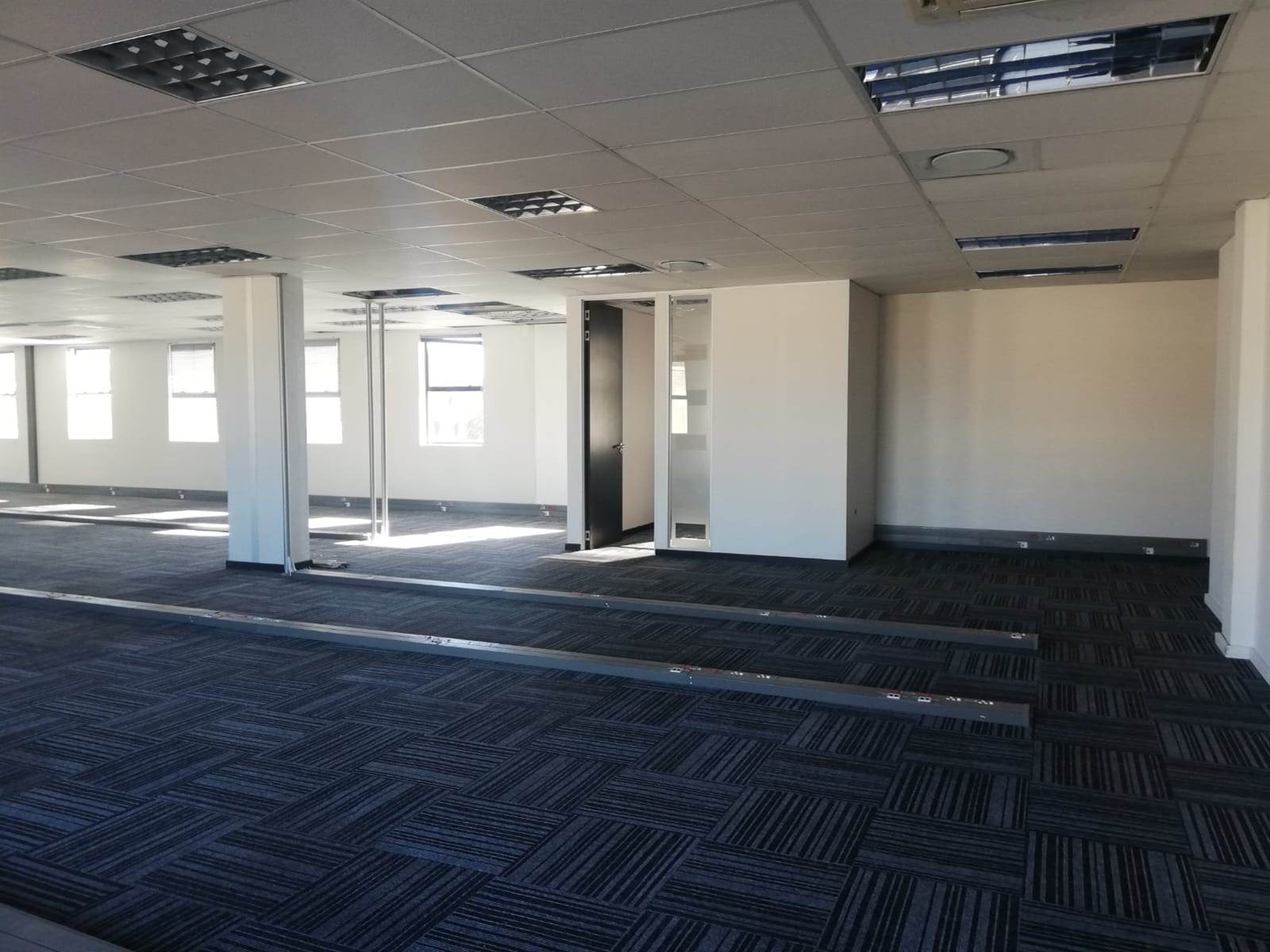710  m² Office Space in Century City photo number 13