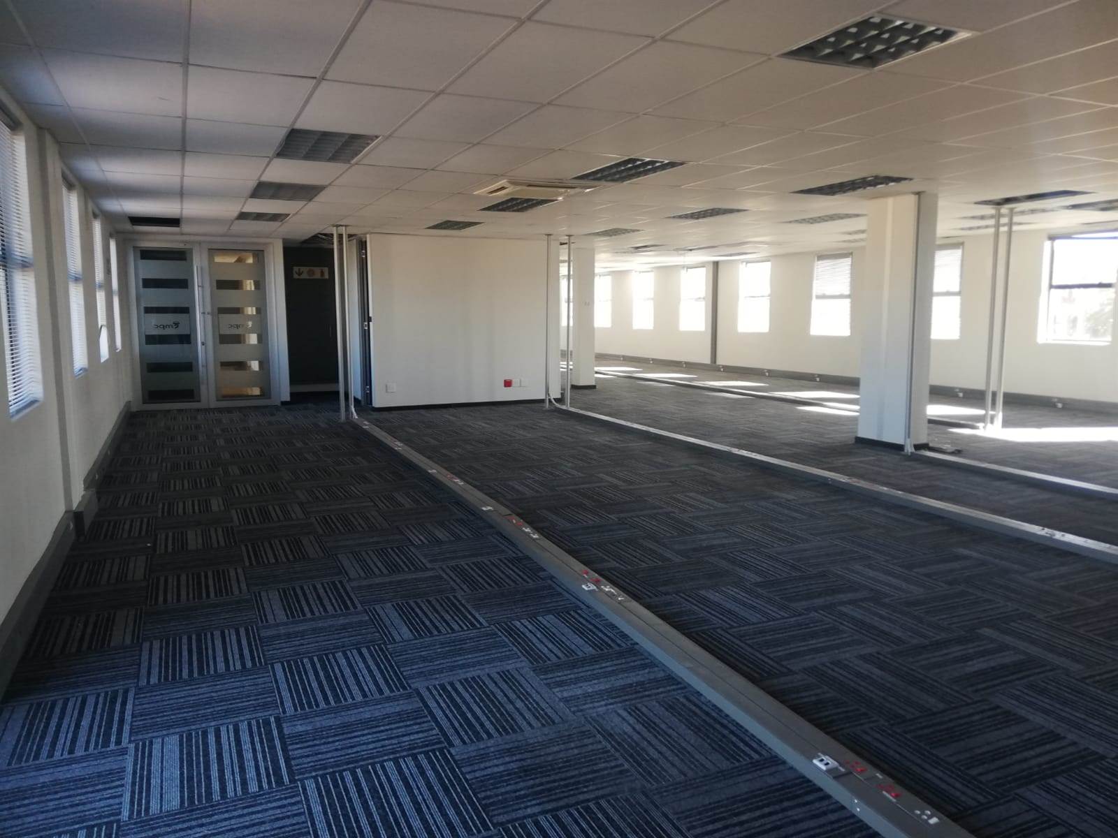 710  m² Office Space in Century City photo number 14