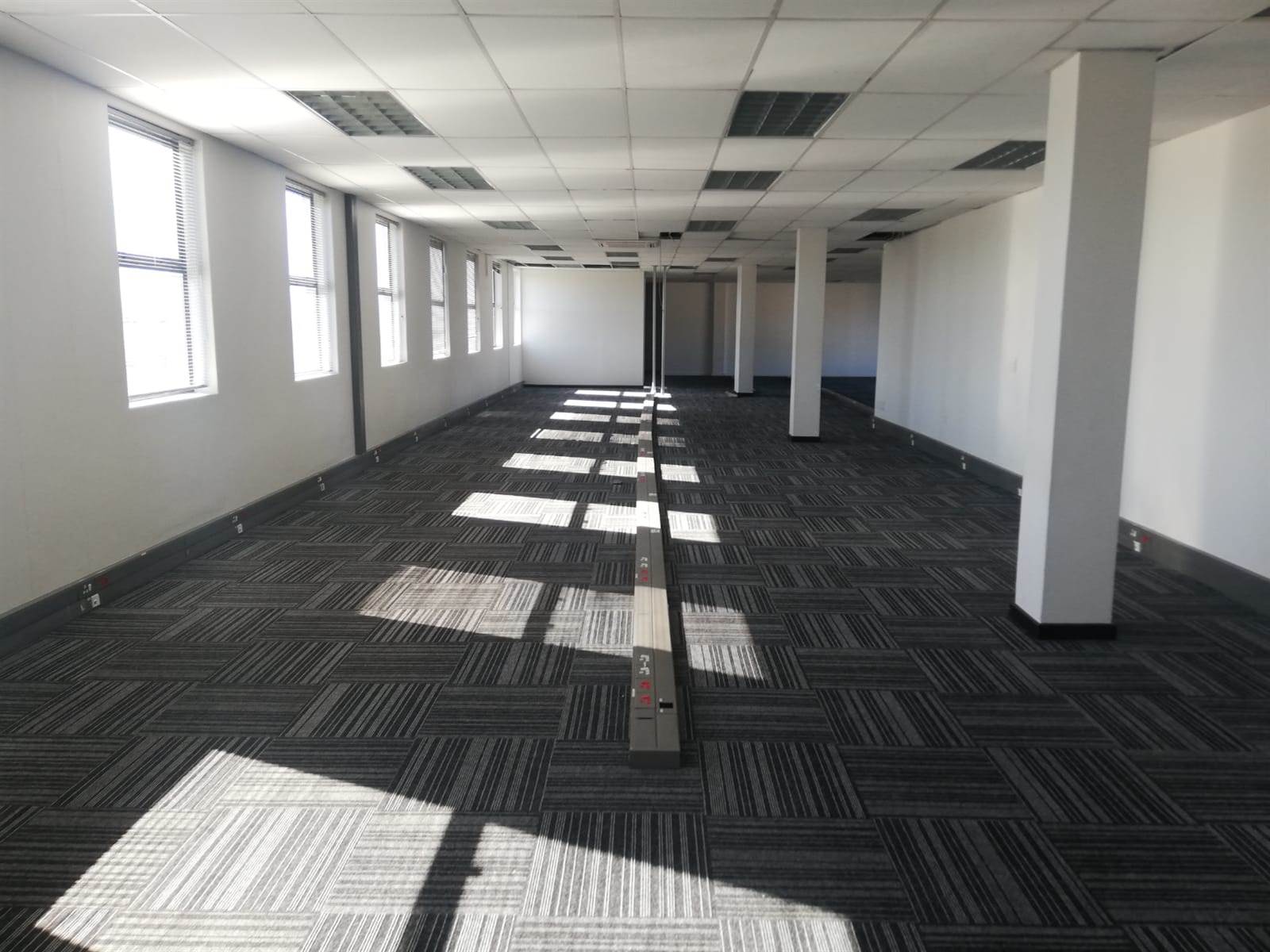710  m² Office Space in Century City photo number 18