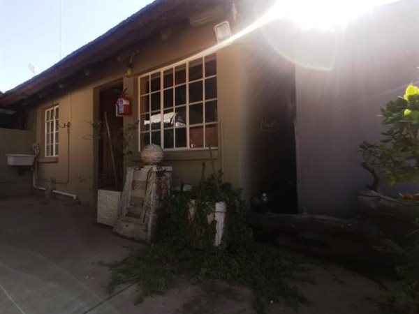 1 Bed Apartment in Mookgophong (Naboomspruit)