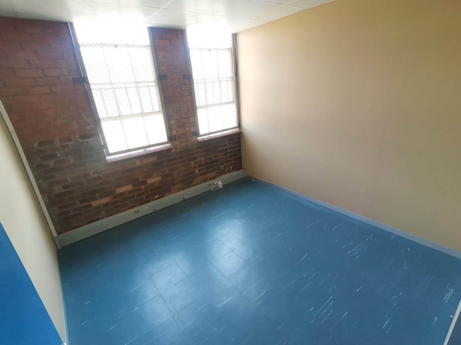 1560  m² Commercial space in Secunda photo number 4