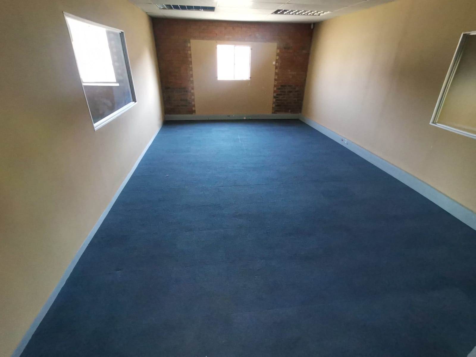 1560  m² Commercial space in Secunda photo number 14