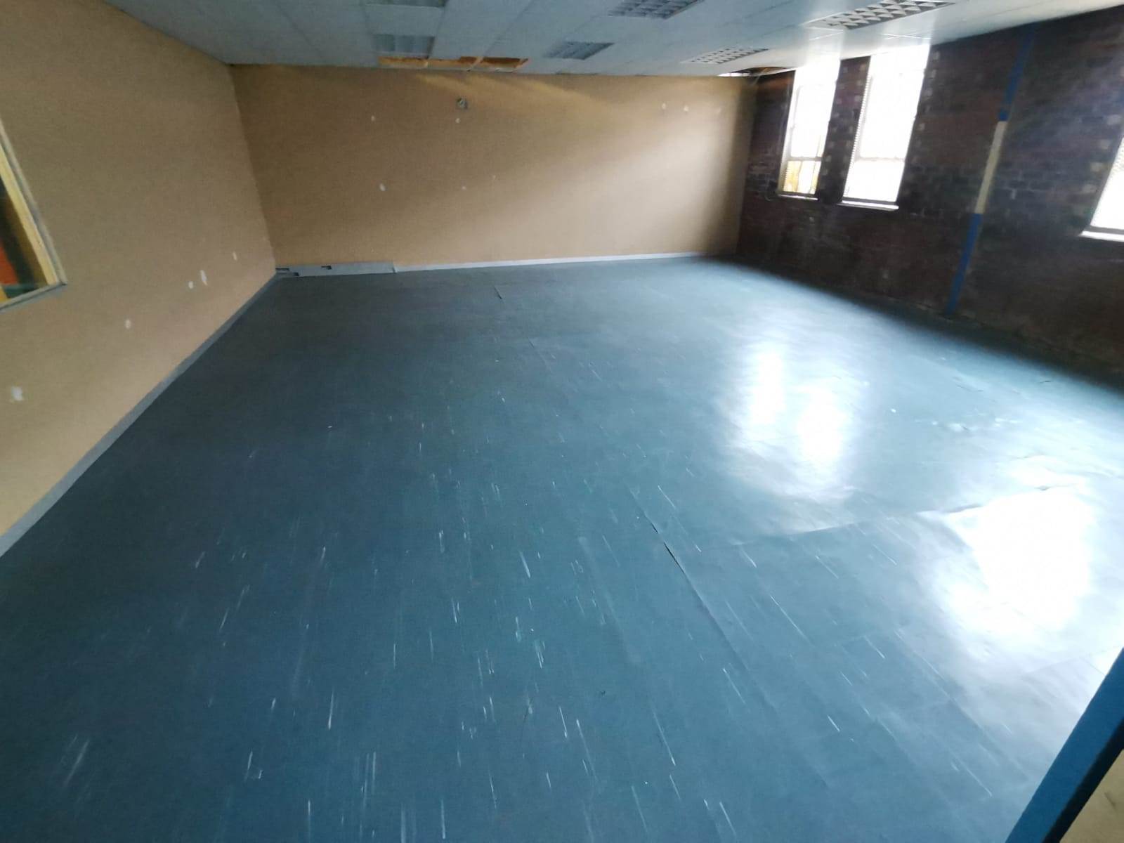 1560  m² Commercial space in Secunda photo number 12