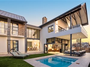 4 Bed House in Waterfall Country Village