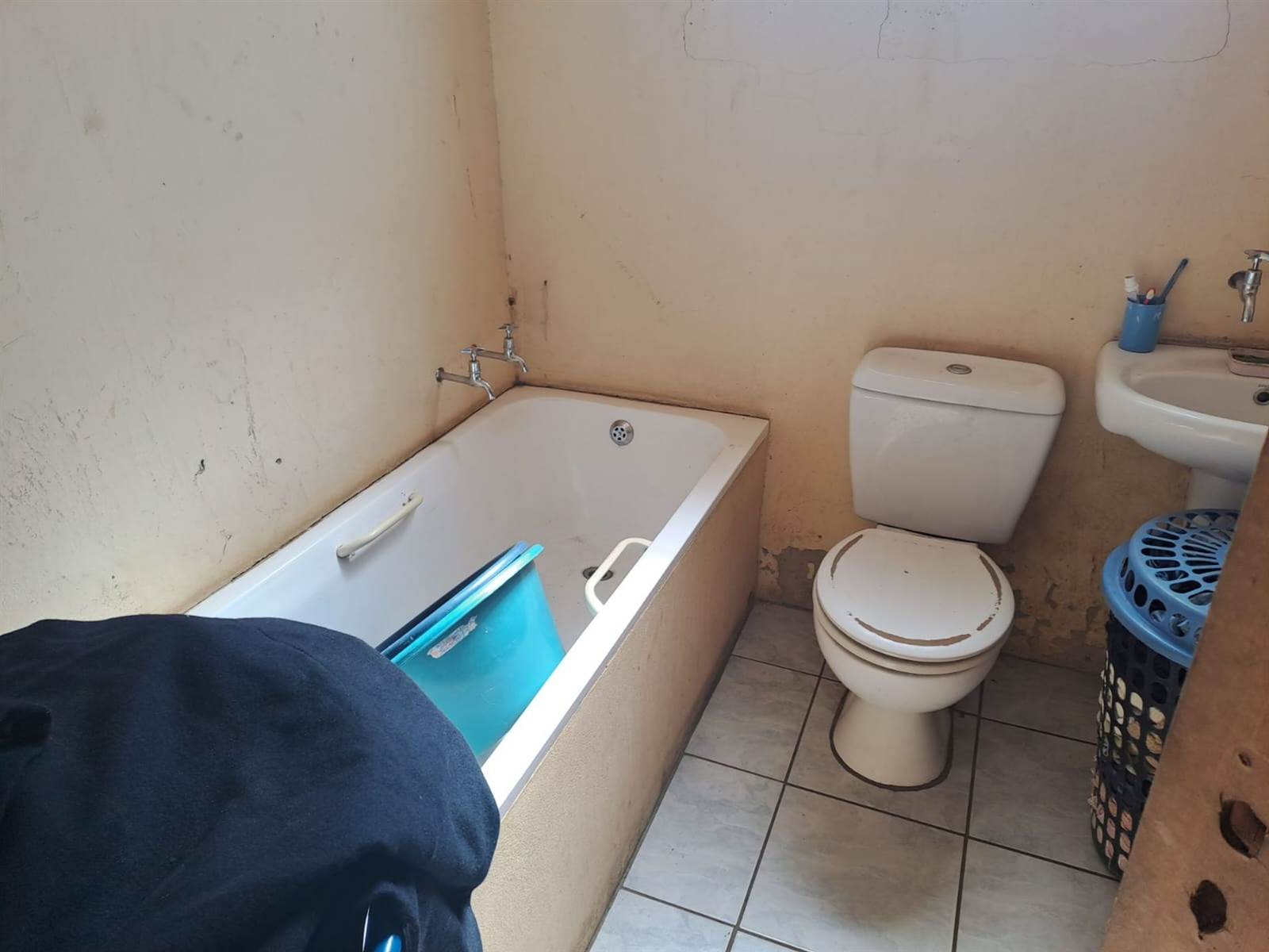 2 Bed House in Thabong photo number 8