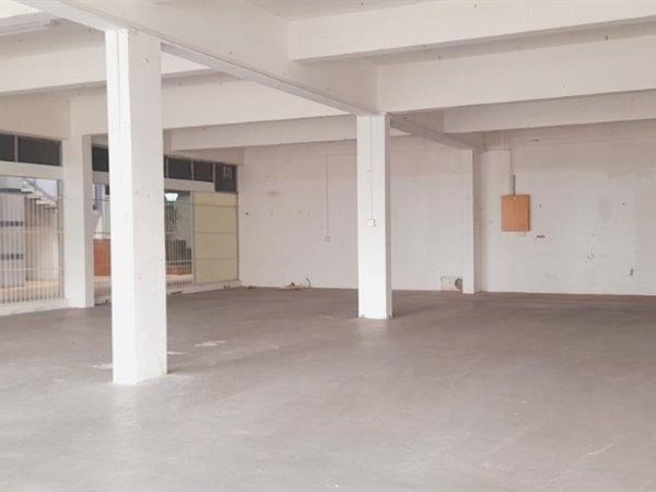 235  m² Commercial space