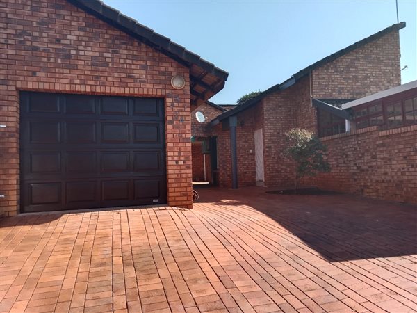 3 Bedroom House 3 Bedroom House