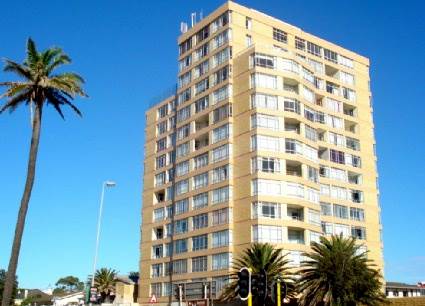 2 Bed Apartment in Summerstrand photo number 9